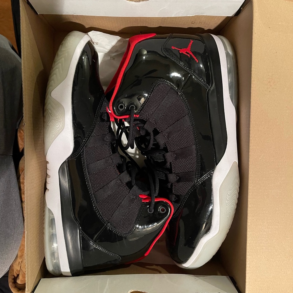 Jordan Max Aura